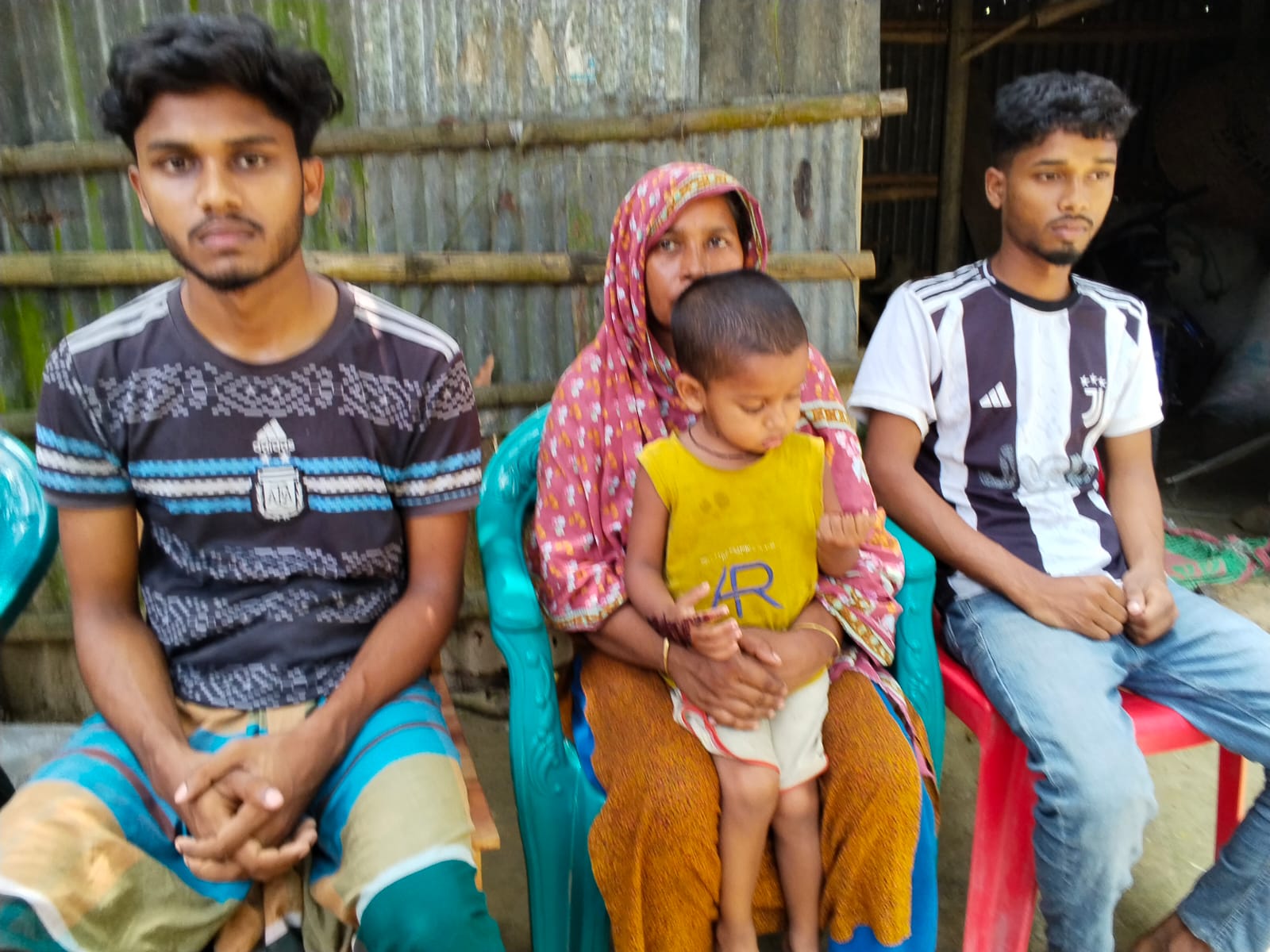 শিবালয় বালু মহালের মিরাজ হত্যাকাণ্ডের মূল আসামিদের আড়ালের চেষ্টা: অভিযোগ নিহতের পরিবারের