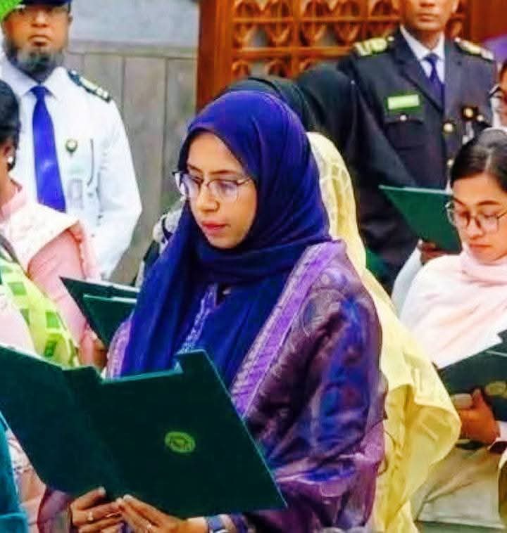 জাতীয় সংসদে শপথ নিলেন ব্যারিস্টার জহরত আবদি চৌধুরী