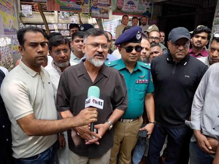 ডিএনসিসি পরিবহন শ্রমিক ইউনিয়নের নির্বাচন পর্যবেক্ষণে প্রশাসক শফিকুল ইসলাম খান মিল্টন