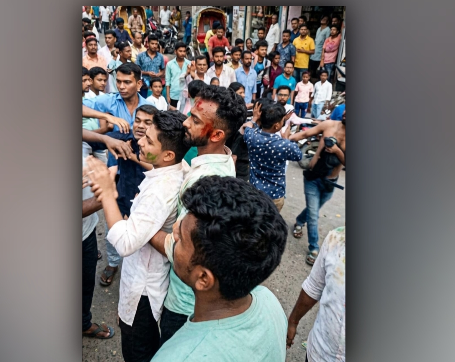 বিএনপির প্রতিষ্ঠাবার্ষিকীর কর্মসূচি চলাকালীন বরিশালে ছাত্রদলের দুই গ্রপের হাতাহাতি