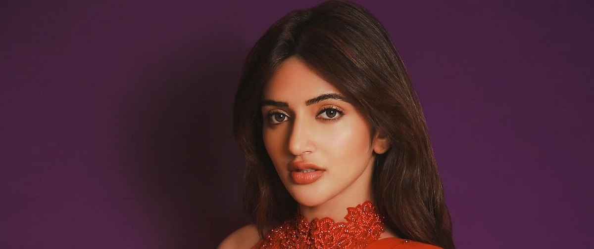 শ্রীলীলার এক পোস্টে ১ কোটি ১১ লাখ লাইক