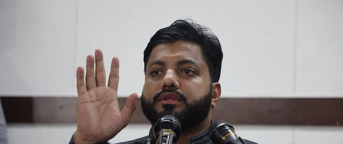 ইশরাকের পদত্যাগপত্র গৃহীত, প্রজ্ঞাপন জারি