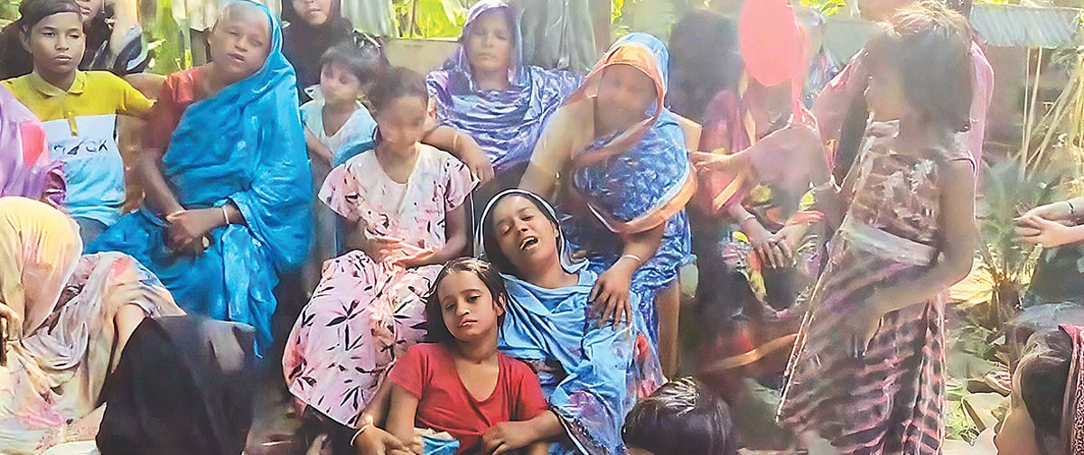 কেউ যাচ্ছিলেন ছুটিতে, কেউ ব্যবসার কাজে, ফেরা হলো না