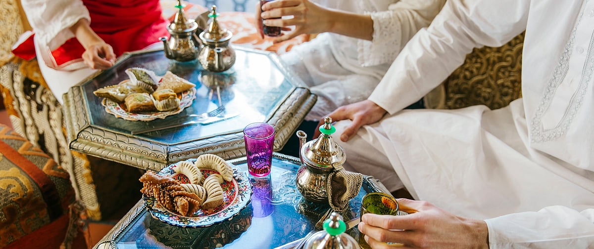 ভালো ‘বন্ধু–সার্কেল’ যেভাবে গড়ে তুলবেন