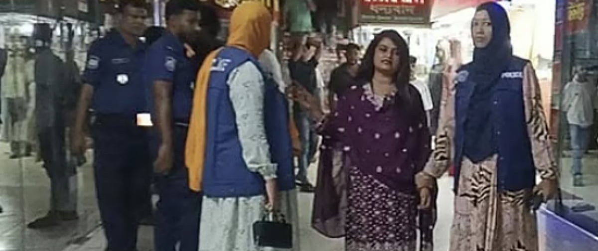 সাথী আক্তারের অপরাধ কী