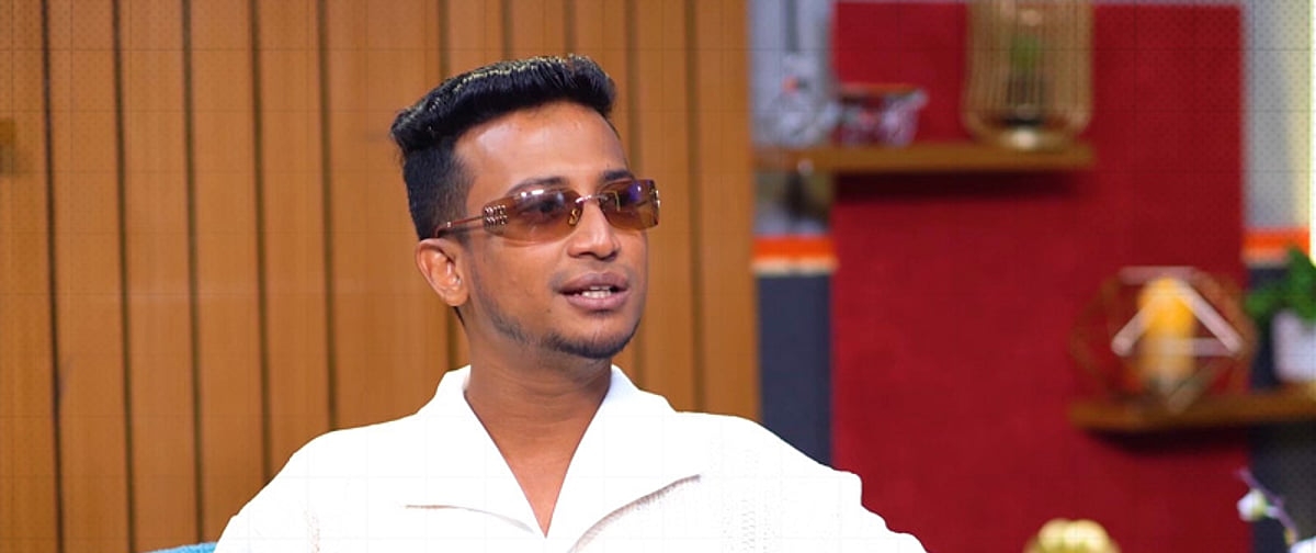 যে কারণে অপমানিত হয়েছিলেন তাসরিফ খান?